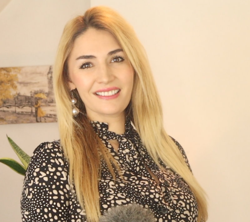 Sabra Wilson endorses English Speaking Club